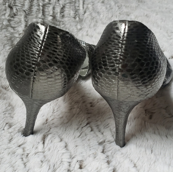 Caparros gunmetal snake skin open toe d'orsay heels with rhinestones, size 8.5 - Picture 3 of 5